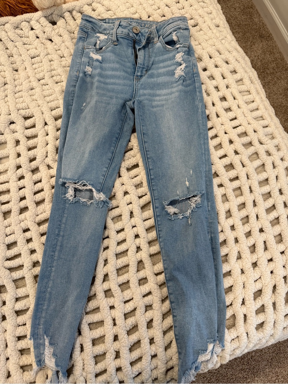 American Eagle Outfitters Light Wash Distressed Skinny Jeans